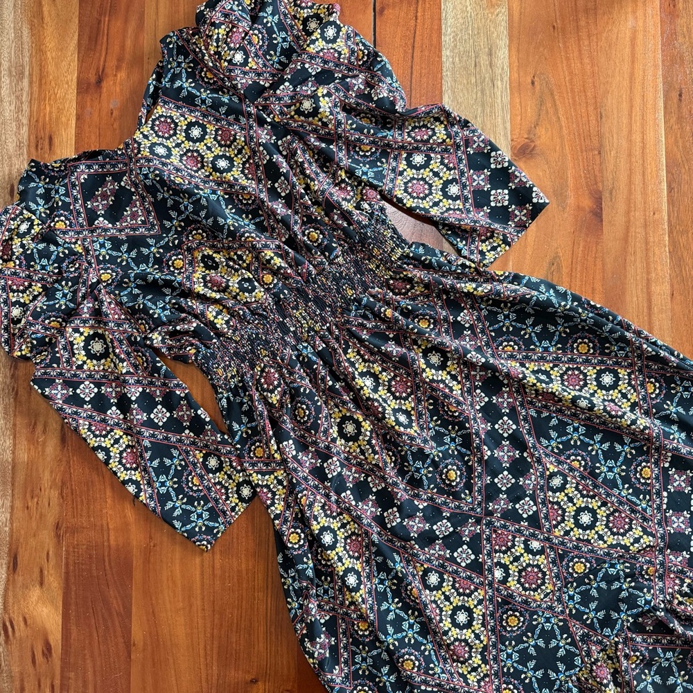 Wayf Abstract Floral Maxi Dress - Black and Pink - Picture 4 of 10
